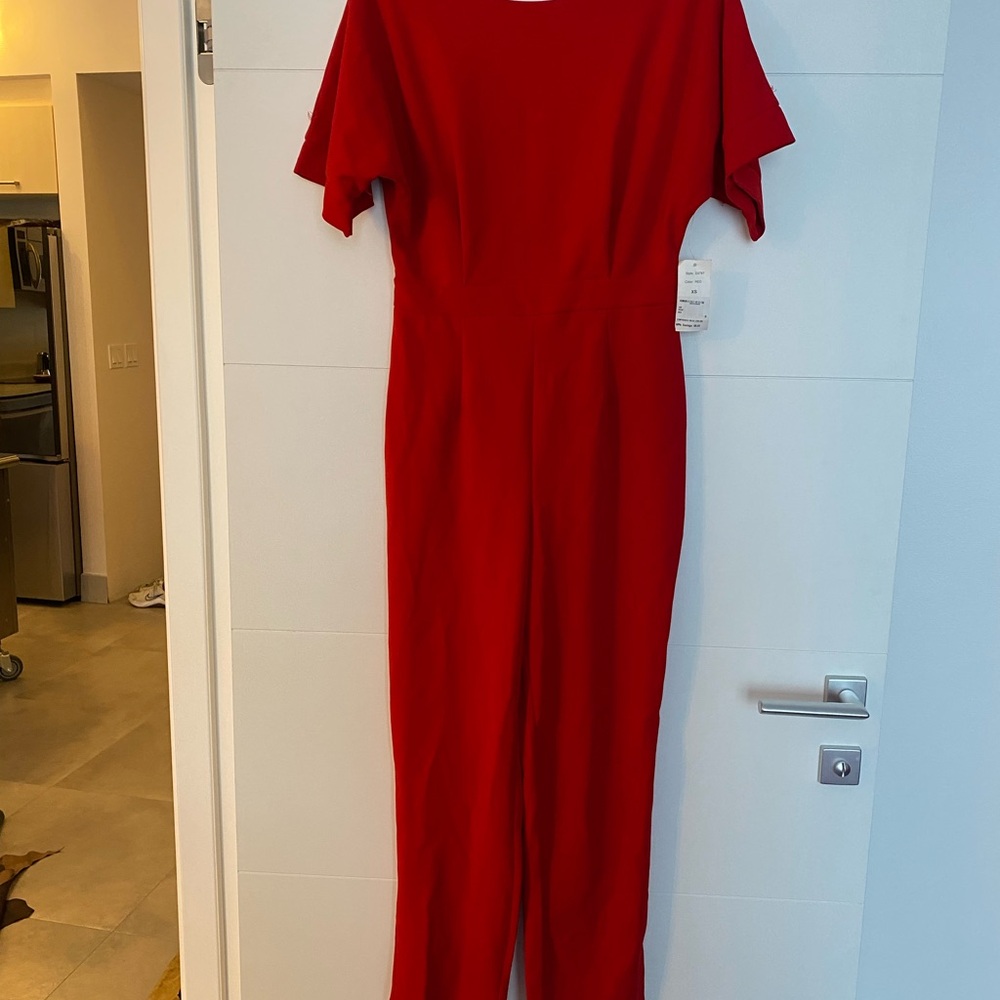 Alexia Admor Vibrant Scarlet Jumpsuit - Picture 14 of 14